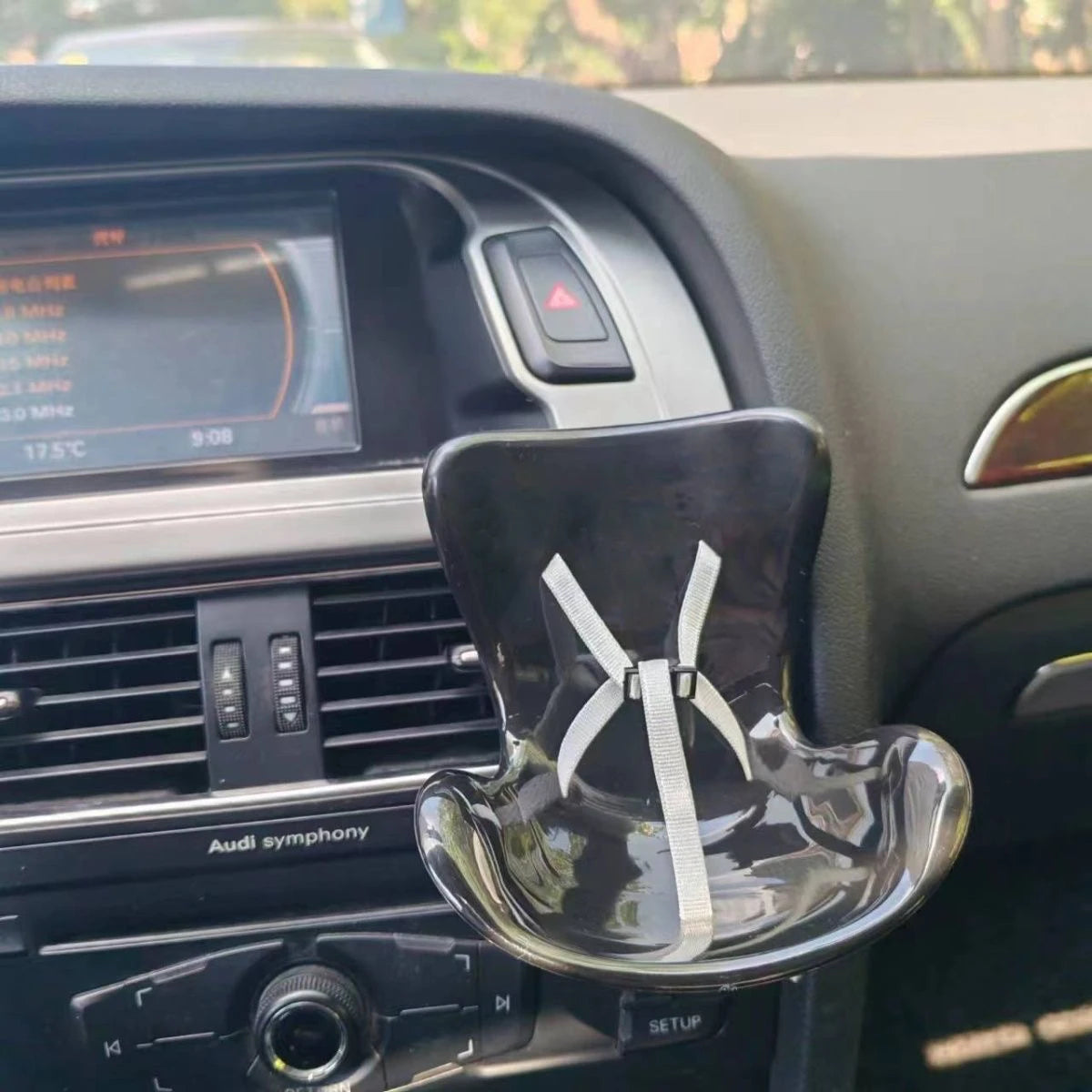Labubu Doll Car Seat – Cute 15–17cm Accessory & Car Air Vent Decor