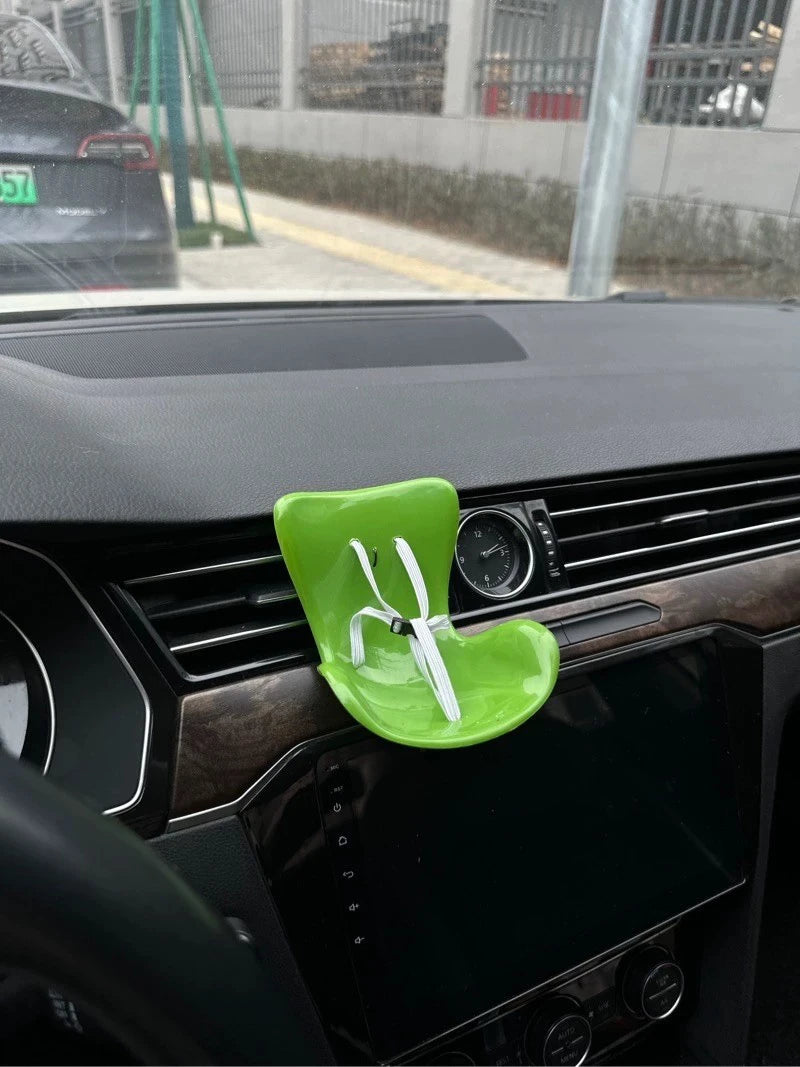Labubu Doll Car Seat – Cute 15–17cm Accessory & Car Air Vent Decor