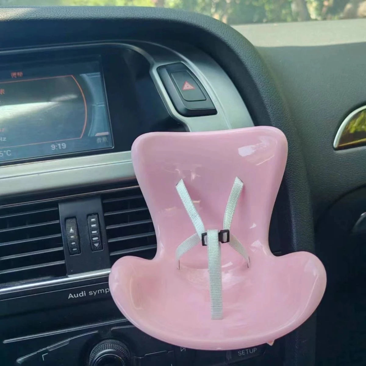 Labubu Doll Car Seat – Cute 15–17cm Accessory & Car Air Vent Decor